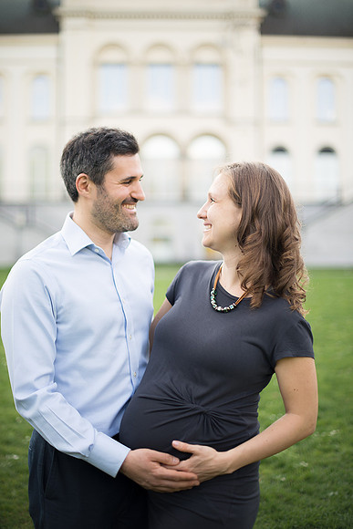 Maternity photo session in Brussels