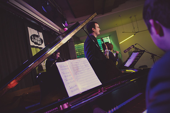 Maki's recording at Jazz Station